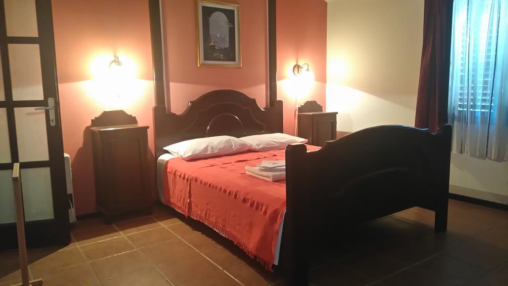 Apartments Picasso Komiža Kamer foto