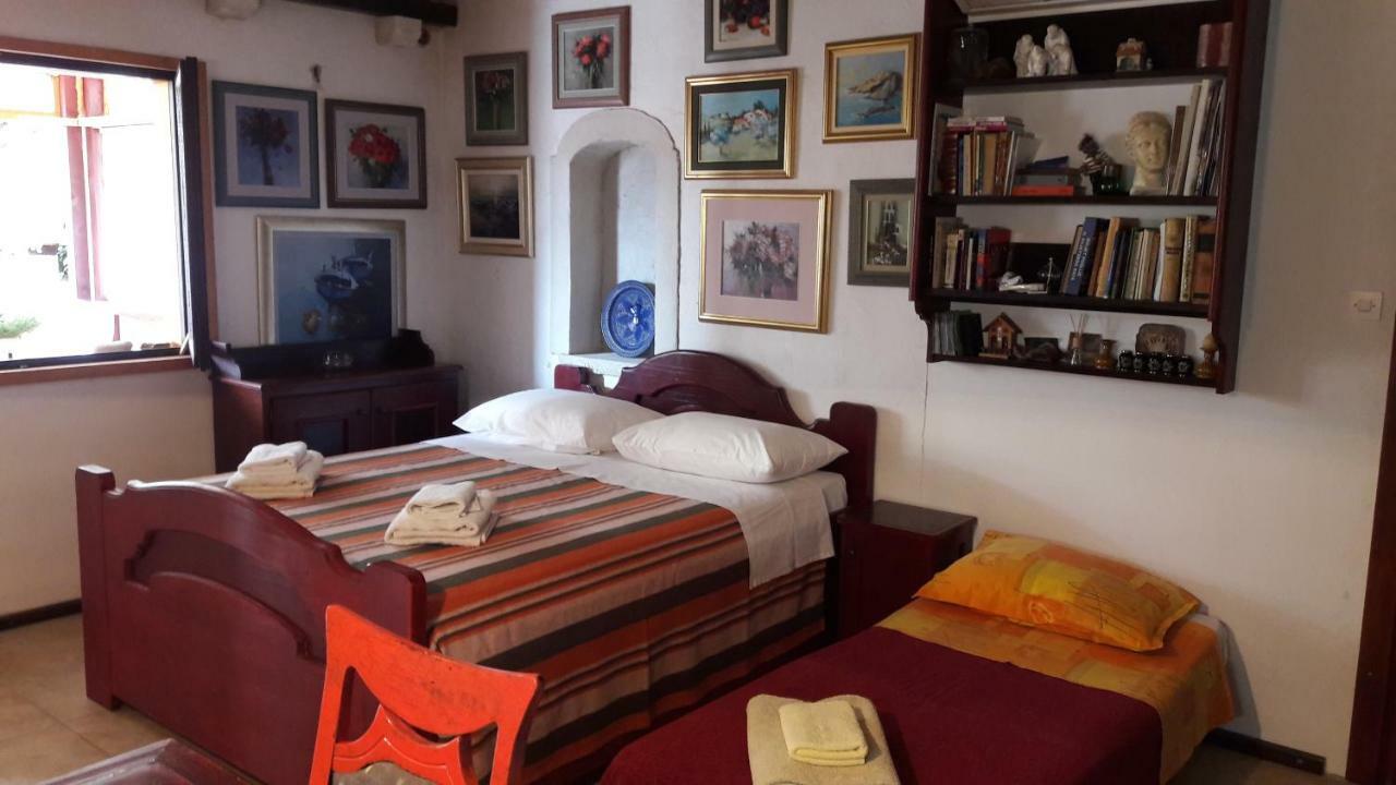 Apartments Picasso Komiža Buitenkant foto