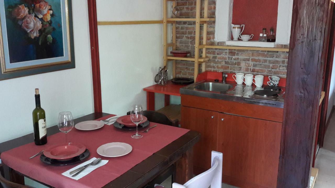Apartments Picasso Komiža Buitenkant foto